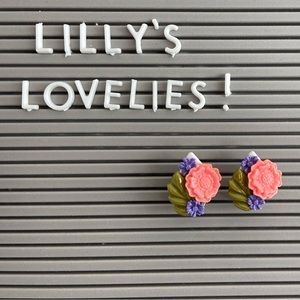 Handmade floral earrings by Lilly’s Lovelies.